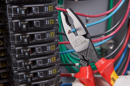 Kit básico de herramientas de mano aisladas de Fluke, 1000V | IKST7.