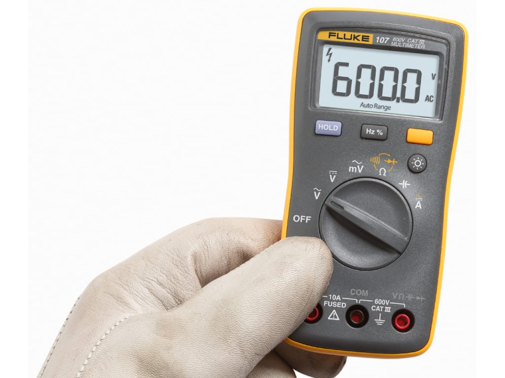 Multímetro digital de bolsillo con comprobación de diodos y frecuencia CAT III 600V | FLUKE-107