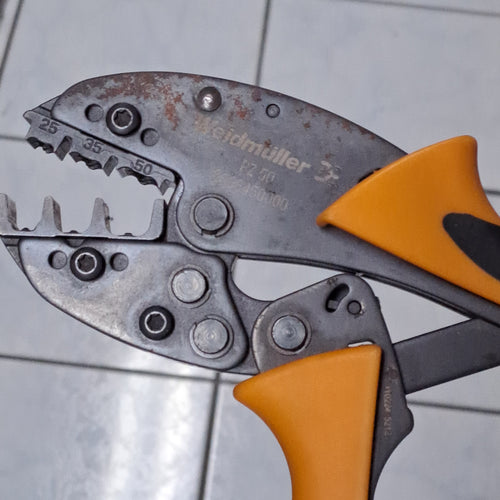 Herramienta para engarzar terminales 25, 35 y 50mm OUTLET | PZ 50