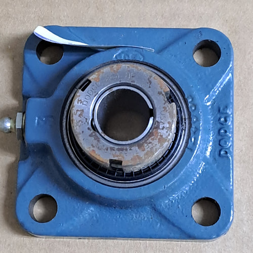 Muñonera de pared Grip Tight de 4 agujeros para 3/4