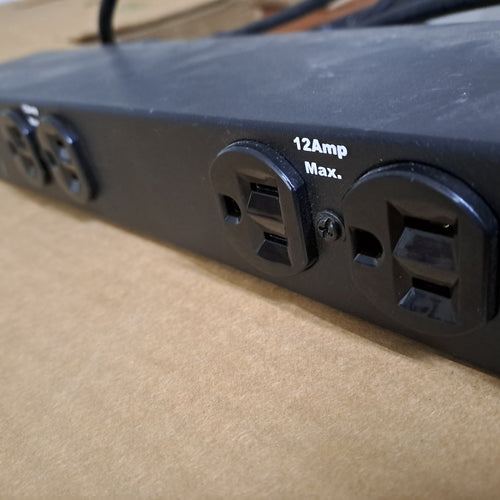 Regleta para montaje en rack 19 pul, 6 espacios, 15A | DP1N190615