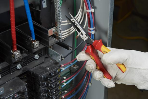 Kit básico de herramientas de mano aisladas de Fluke, 1000V | IKST7.